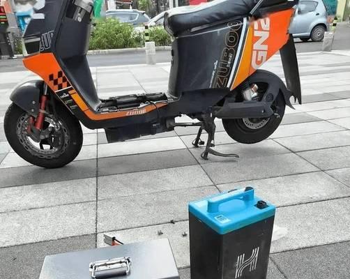 电瓶车电瓶受损应如何处理？有哪些维修或更换的建议？