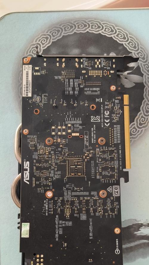 华硕显卡加速功能如何开启？操作复杂吗？