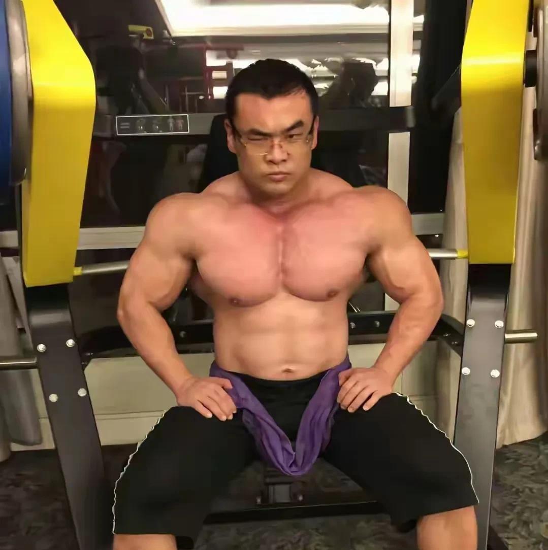 痛心！健美选手刘一阳逝世，年仅38岁，生前曾是中山大学副教授