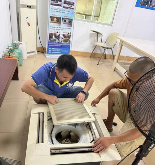 选择合适清洗剂，保护空调机长效使用（清洗空调机的方法与注意事项）