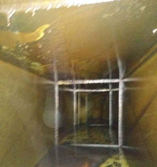 如何清洗油烟机（以手表为道具，轻松清洁油烟机）
