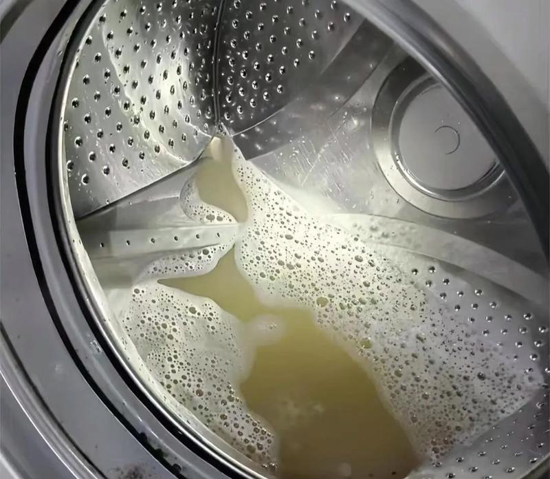 洗衣机洗不干净衣服的原因及解决方法（为什么洗衣机无法彻底清洁衣物？）