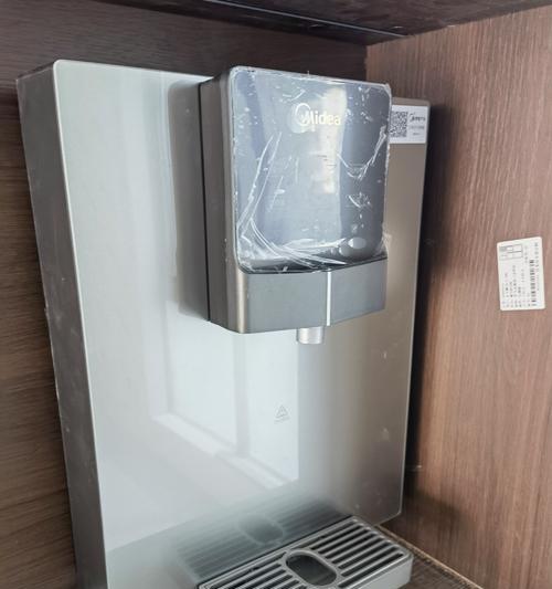 如何修复饮水机热水堵塞问题（解决饮水机热水堵塞的有效方法）