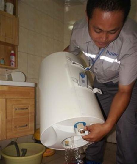 热水器防水维修的关键知识（有效保护热水器，避免水漏问题）