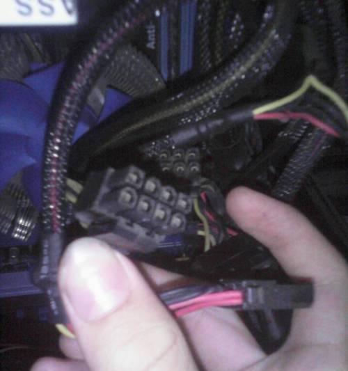 旧显示器无法连接新显卡的解决方法（解决旧显示器与新显卡兼容性问题的简易指南）
