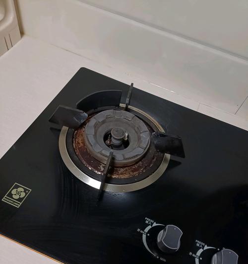 如何修理出租房燃气灶？（简易步骤帮助您快速解决问题）