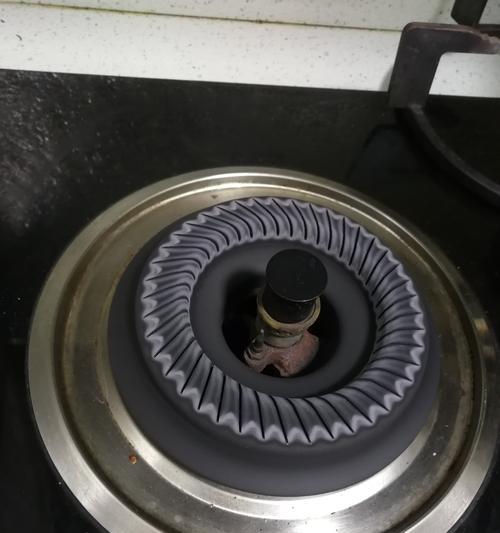 燃气灶灶头拆除方法（简明教程让您轻松拆除灶头）