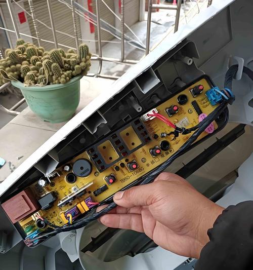 壁挂炉灯亮的原因及解决方法（探究壁挂炉灯亮的原因）
