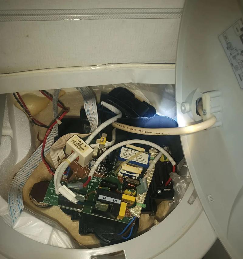 解决以史密斯热水器E5故障的方法（快速诊断和修复以史密斯热水器E5故障的步骤）