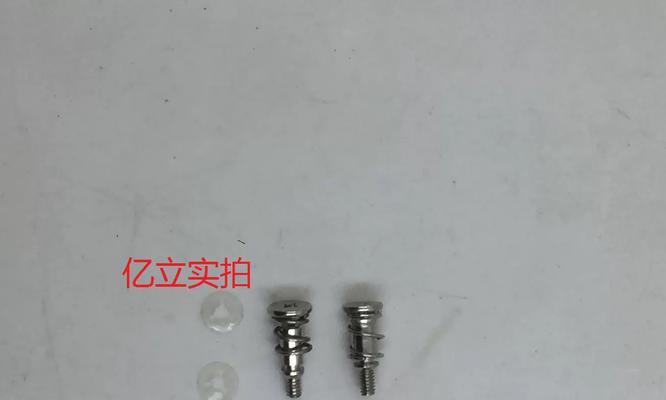 散热器上螺丝的正确方法是什么？