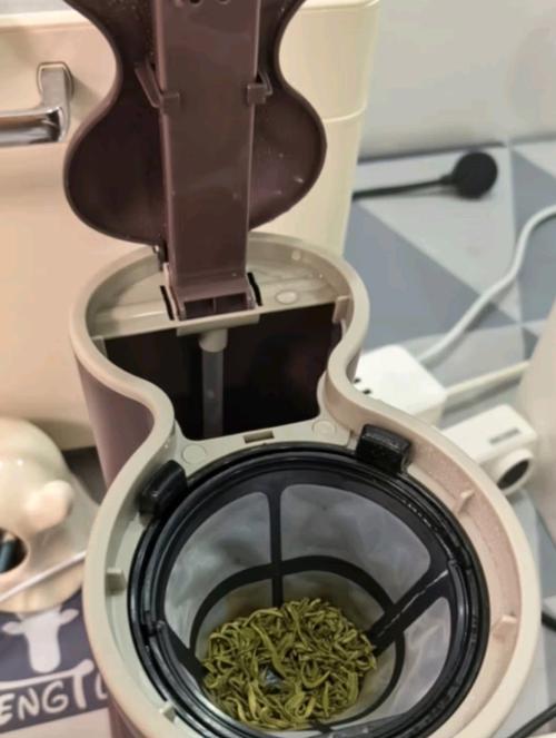 解决滴漏式咖啡机堵住的方法（快速清理和预防滴漏式咖啡机堵塞的关键步骤）