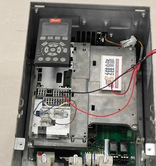 净水器开关电源故障的修复方法（解决净水器开关电源故障的简易修复方法）