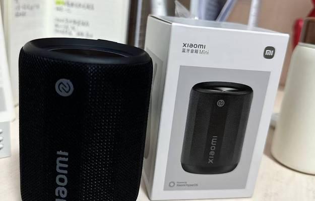 黑色小夜曲接音箱的音质表现如何？连接使用方便吗？