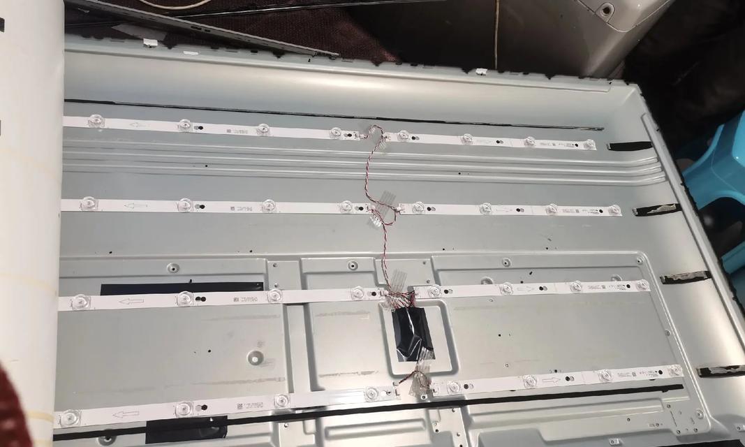 液晶电视为什么会出现黑屏问题（探索液晶电视黑屏的原因及解决方法）