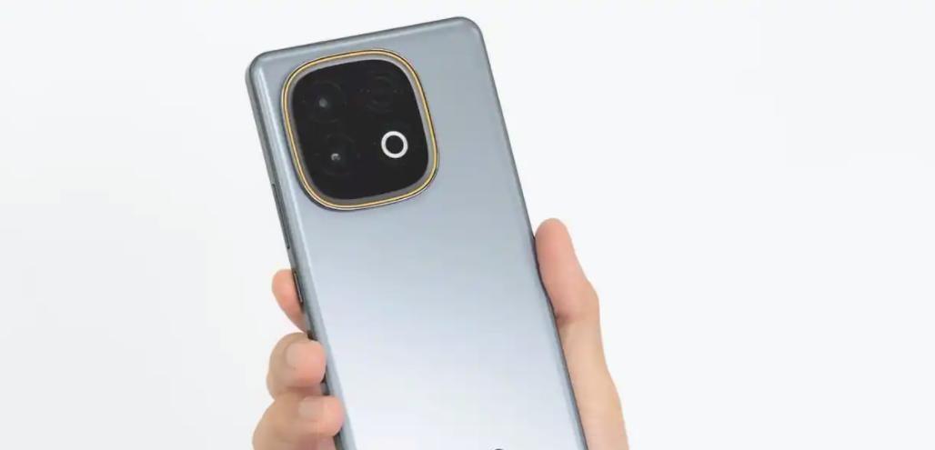 16GB+512GB！3款售价“亲民”的旗舰芯手机，一步到位用6年