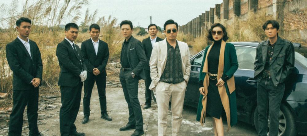 首映日仅15万票房，《狂飙》阿如那主演电影惨败，徐峥也栽个跟头