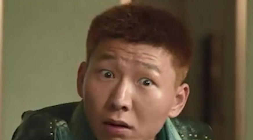 首映日仅15万票房，《狂飙》阿如那主演电影惨败，徐峥也栽个跟头