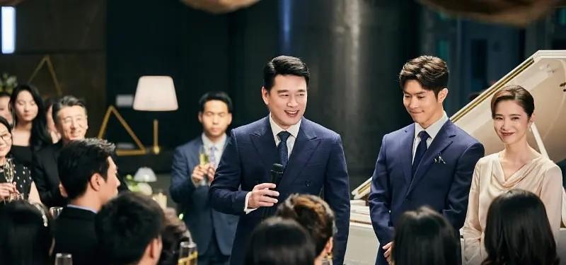 首映日仅15万票房，《狂飙》阿如那主演电影惨败，徐峥也栽个跟头